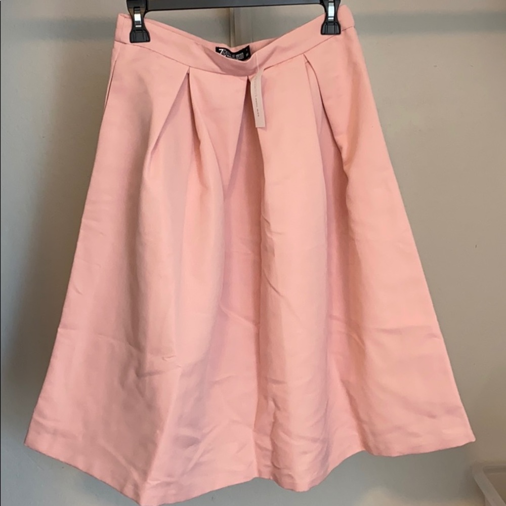 A Line skirt with pockets!